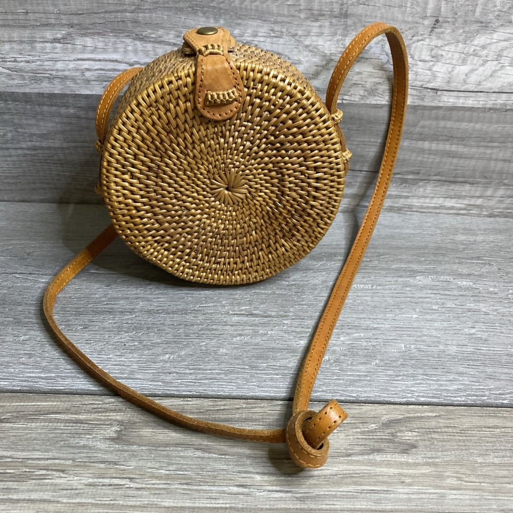 VTG Wicker Round Purse, Handbag, Shoulder Bag, Crossbody Bag